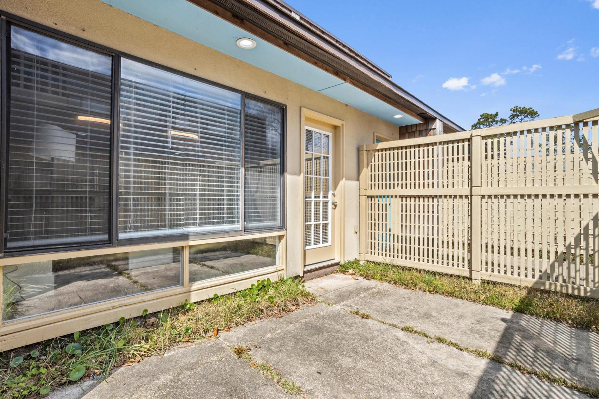 Appartamento King Bed Well-Located Cozy Townhouse Retreat Gulfport Esterno foto